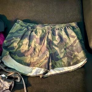 Old Navy Green Camo Athletic Shorts